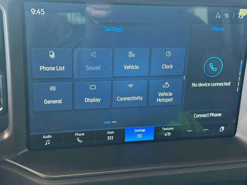 Ford Bronco Vehicle Full-screen Gallery Image 12