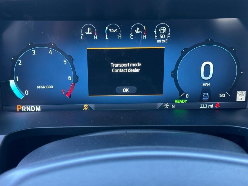 Ford F-150 Vehicle Full-screen Gallery Image 13