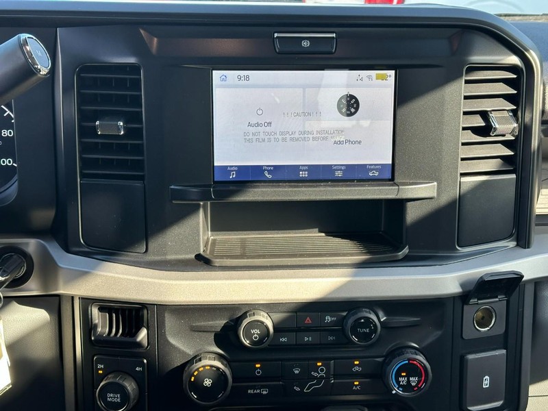 Ford Super Duty F-250 SRW Vehicle Full-screen Gallery Image 7