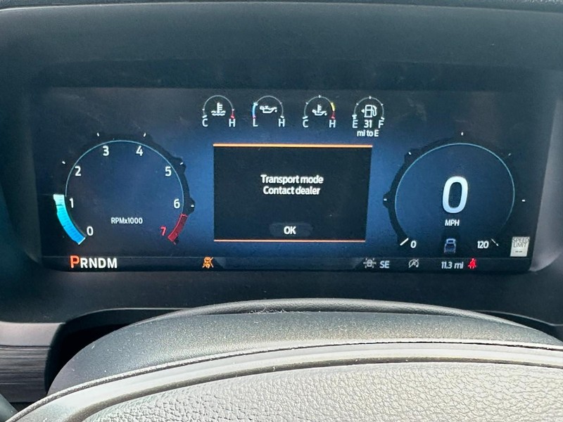 Ford F-150 Vehicle Full-screen Gallery Image 13