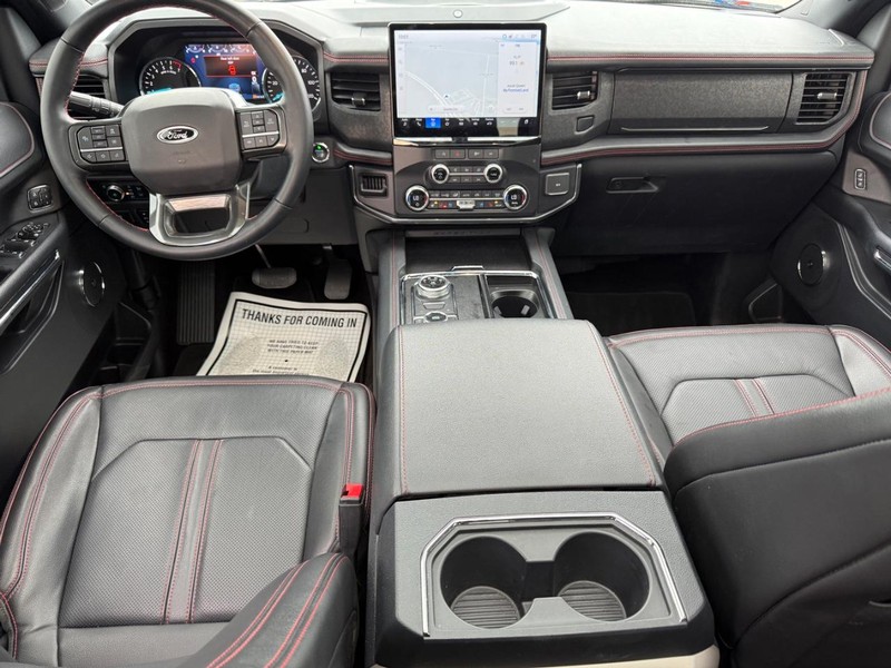 Ford Expedition Max Vehicle Full-screen Gallery Image 14