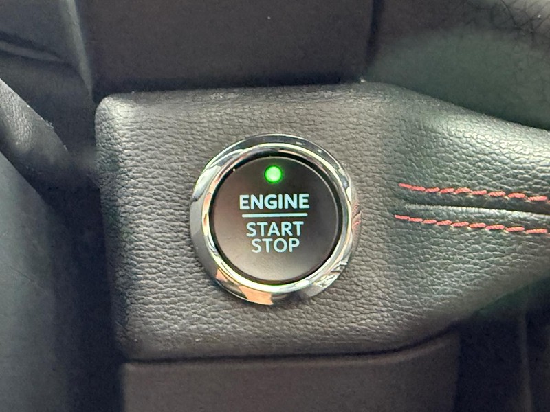 Ford Expedition Max Vehicle Full-screen Gallery Image 18