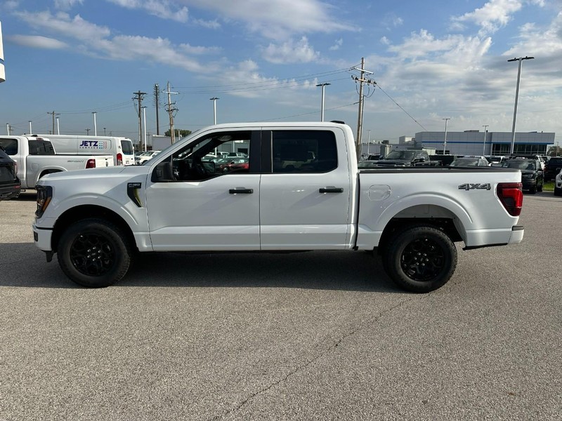 Ford F-150 Vehicle Full-screen Gallery Image 2