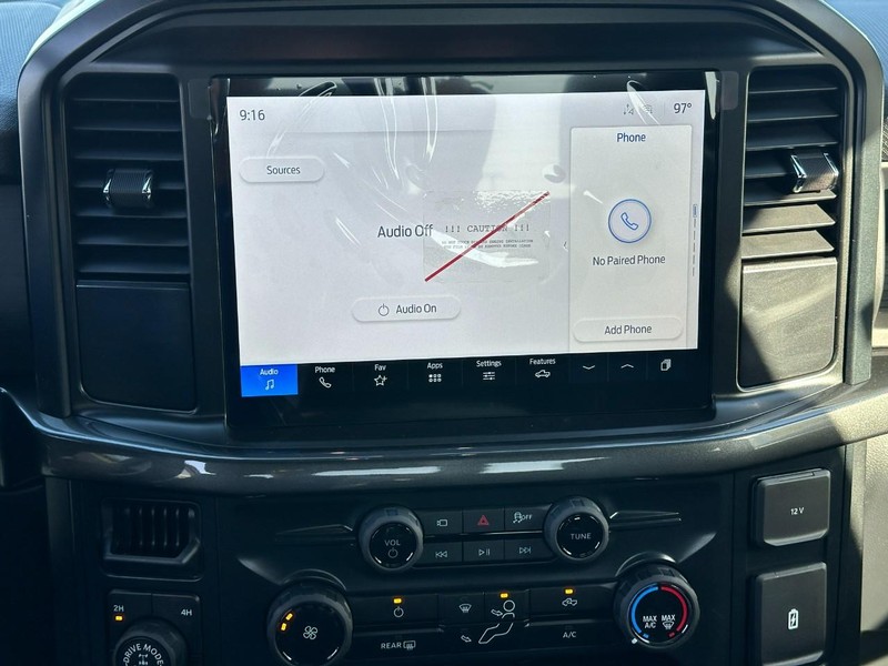 Ford F-150 Vehicle Full-screen Gallery Image 7