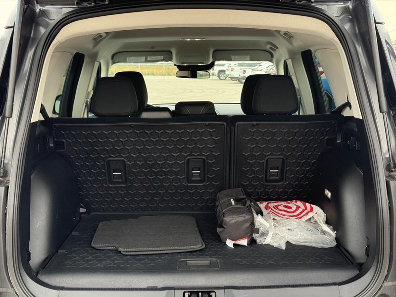 Ford Bronco Sport Vehicle Full-screen Gallery Image 6