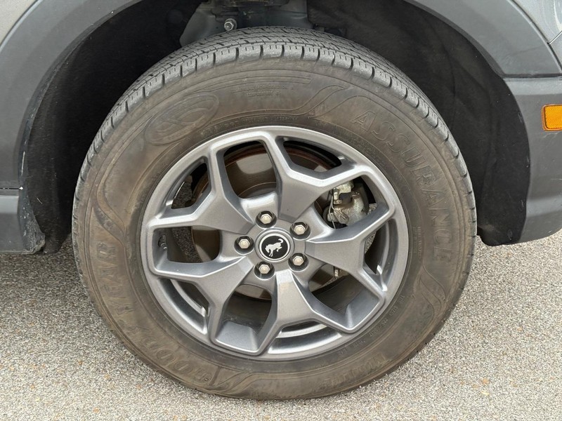 Ford Bronco Sport Vehicle Full-screen Gallery Image 8