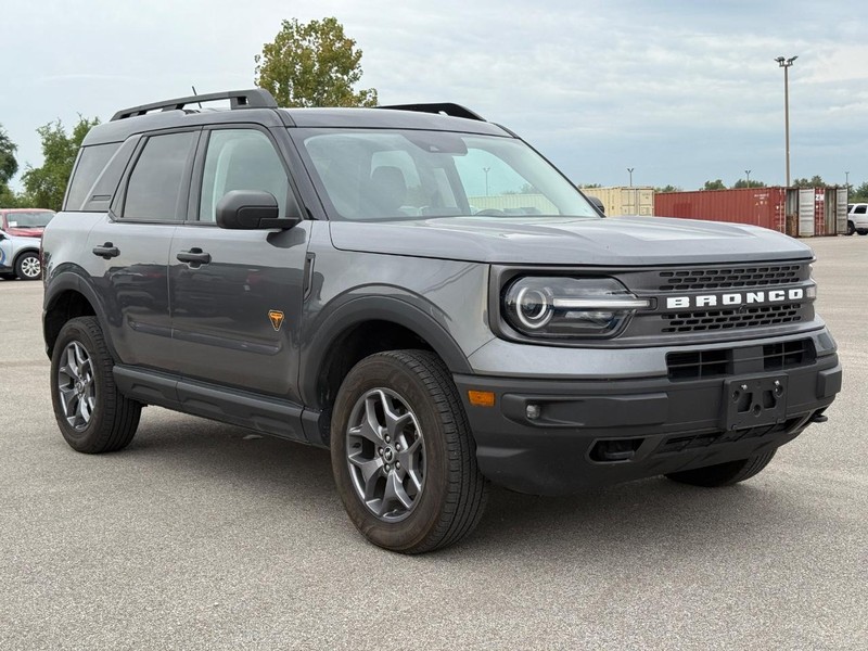 Ford Bronco Sport Vehicle Full-screen Gallery Image 9