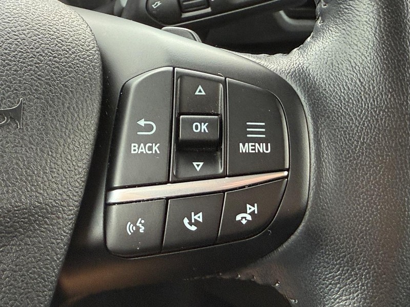 Ford Bronco Sport Vehicle Full-screen Gallery Image 15