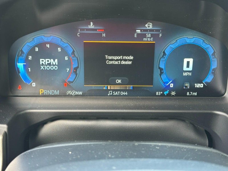 Ford Bronco Vehicle Full-screen Gallery Image 13