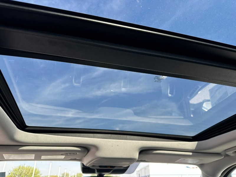 Ford Expedition Vehicle Full-screen Gallery Image 6