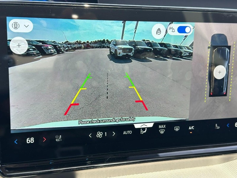 Ford Expedition Vehicle Full-screen Gallery Image 18