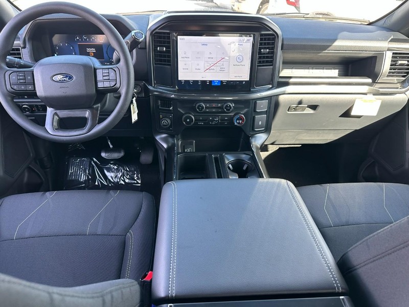 Ford F-150 Vehicle Full-screen Gallery Image 5