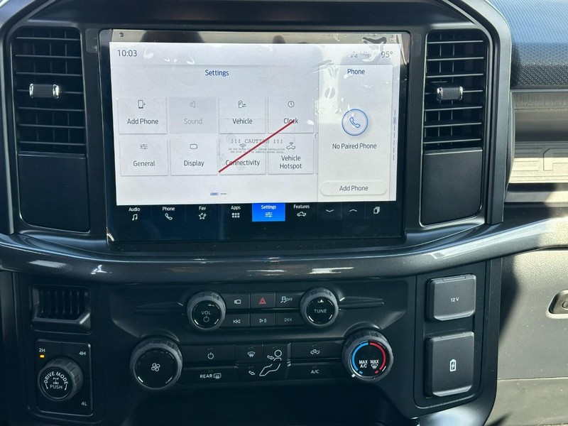 Ford F-150 Vehicle Full-screen Gallery Image 7