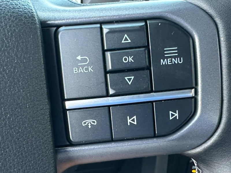 Ford F-150 Vehicle Full-screen Gallery Image 12