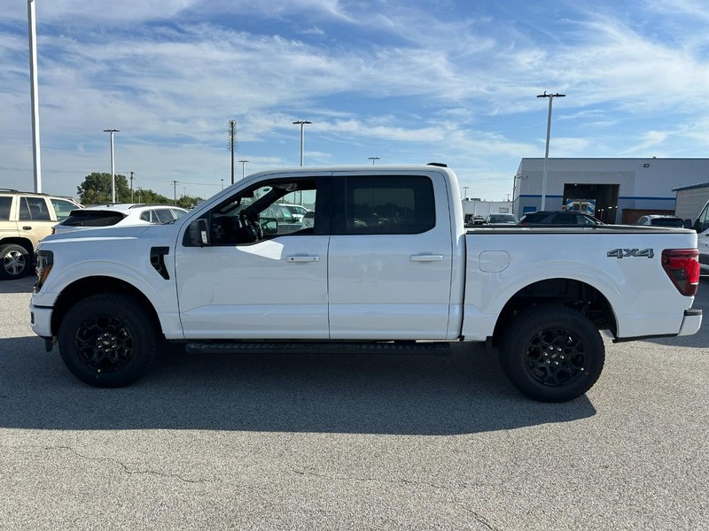 Ford F-150 Vehicle Full-screen Gallery Image 2