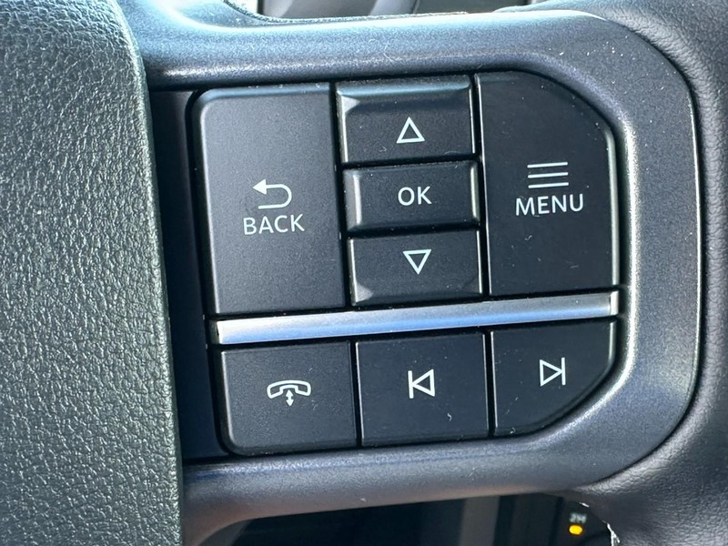 Ford F-150 Vehicle Full-screen Gallery Image 11