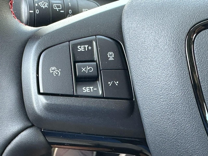 Ford Mustang Mach-E Vehicle Full-screen Gallery Image 13