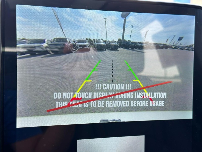 Ford Mustang Mach-E Vehicle Full-screen Gallery Image 15