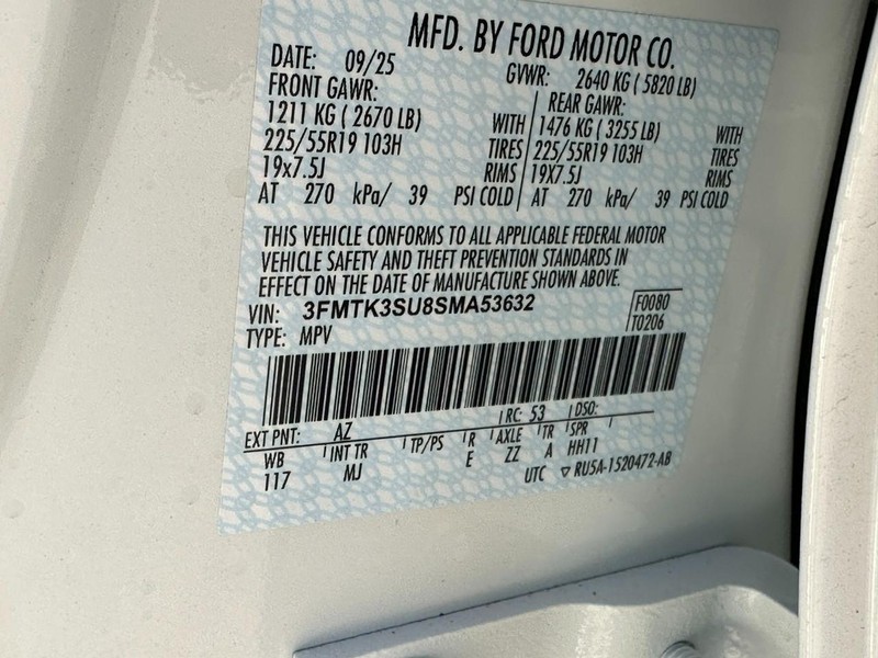 Ford Mustang Mach-E Vehicle Full-screen Gallery Image 16