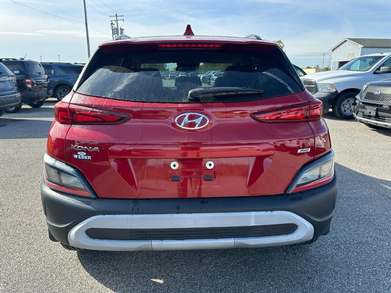 Hyundai Kona Vehicle Full-screen Gallery Image 4