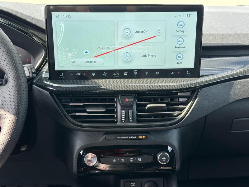 Ford Escape Vehicle Full-screen Gallery Image 7