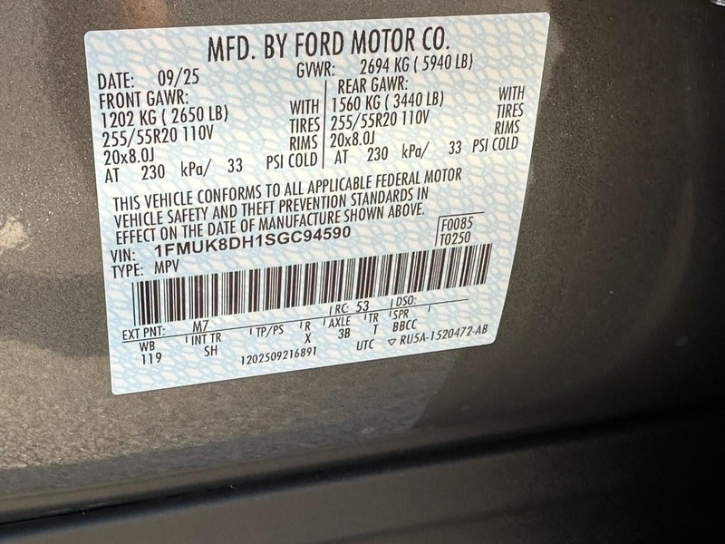 Ford Explorer Vehicle Full-screen Gallery Image 18