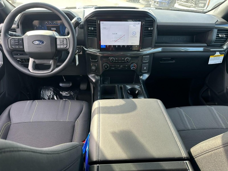 Ford F-150 Vehicle Full-screen Gallery Image 5