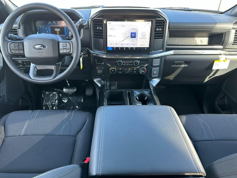 Ford F-150 Vehicle Full-screen Gallery Image 5