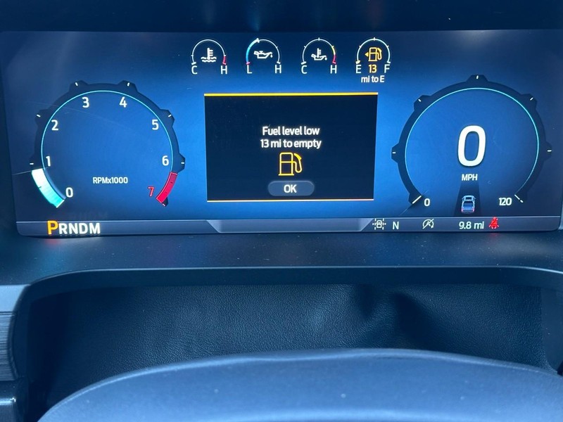 Ford F-150 Vehicle Full-screen Gallery Image 13