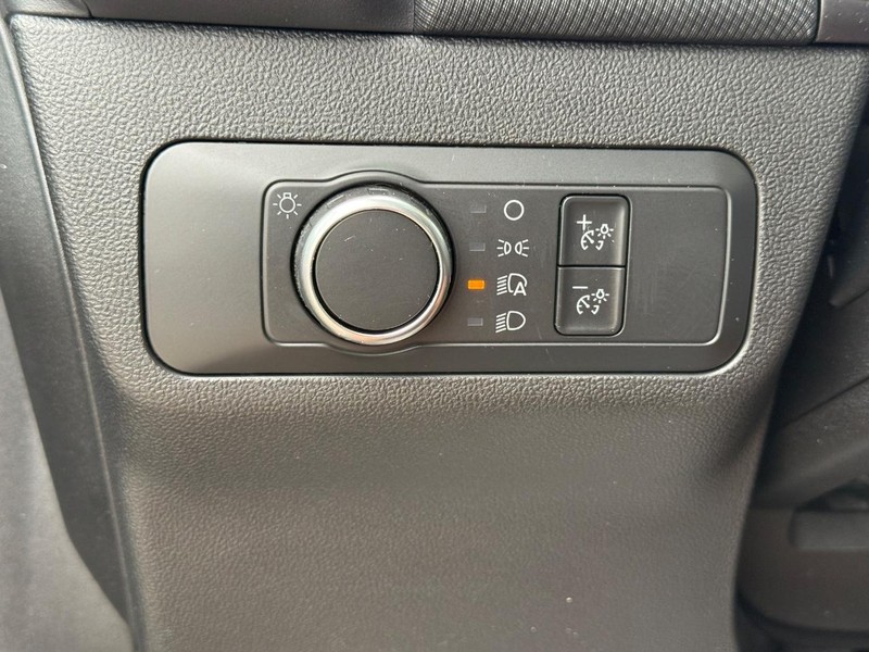 Ford Bronco Sport Vehicle Full-screen Gallery Image 20