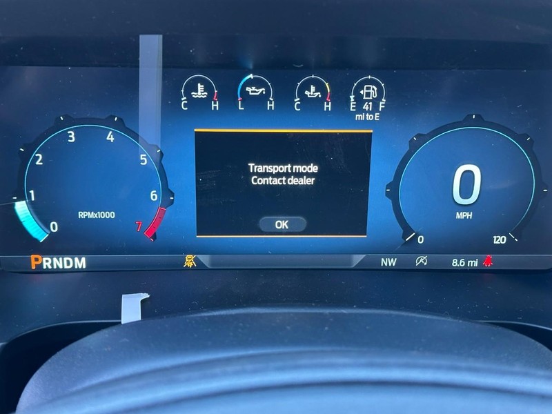 Ford F-150 Vehicle Full-screen Gallery Image 13