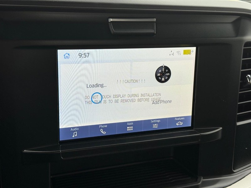 Ford Super Duty F-250 SRW Vehicle Full-screen Gallery Image 10