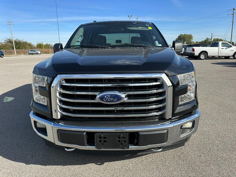 Ford F-150 Vehicle Full-screen Gallery Image 9