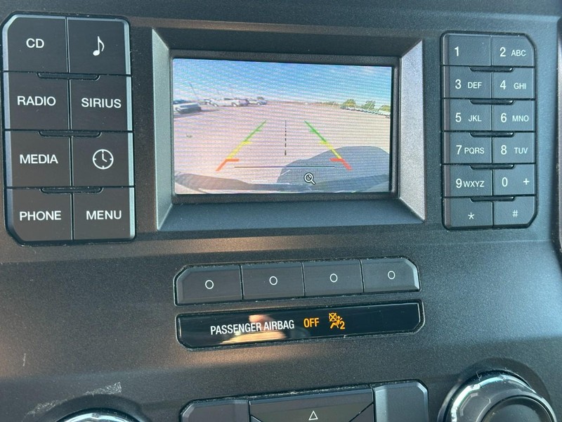 Ford F-150 Vehicle Full-screen Gallery Image 21