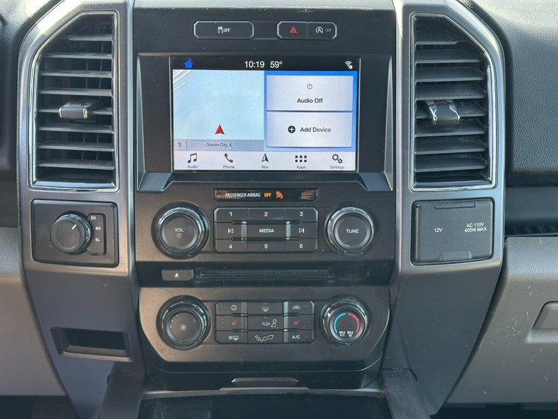 Ford F-150 Vehicle Full-screen Gallery Image 13