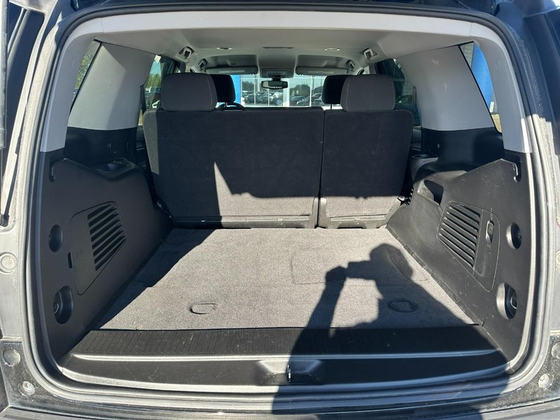 Chevrolet Tahoe Vehicle Full-screen Gallery Image 5