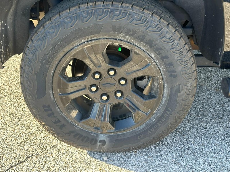 Chevrolet Tahoe Vehicle Full-screen Gallery Image 7