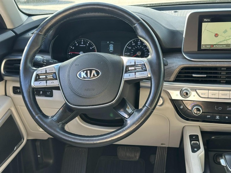 Kia Telluride Vehicle Full-screen Gallery Image 14