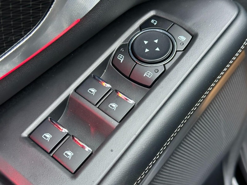 Ford Expedition Max Vehicle Full-screen Gallery Image 11