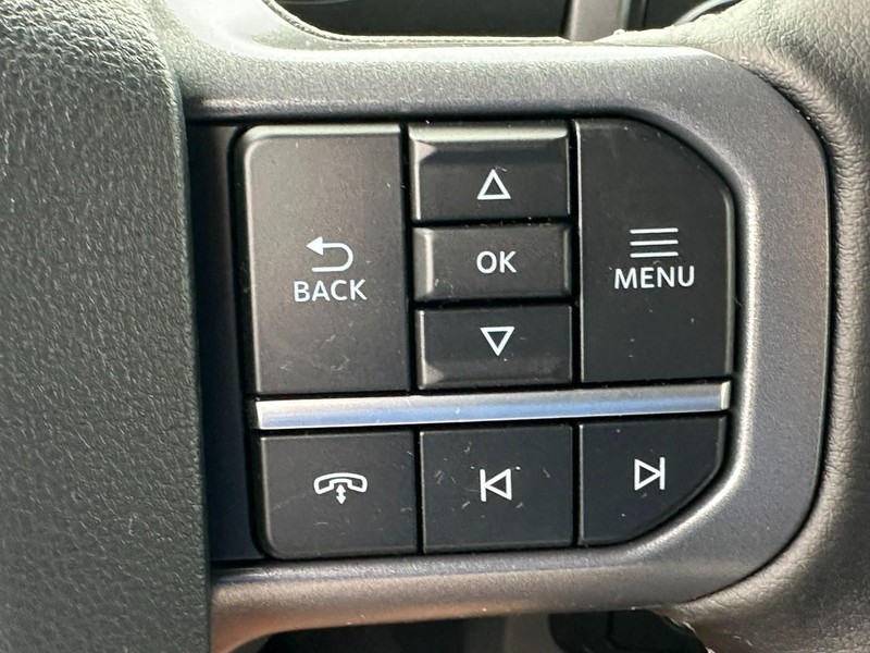 Ford F-150 Vehicle Full-screen Gallery Image 11