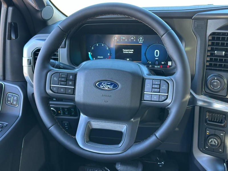 Ford F-150 Vehicle Full-screen Gallery Image 6