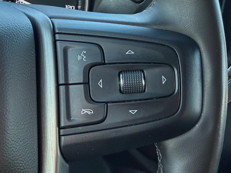 GMC Sierra 2500HD Vehicle Full-screen Gallery Image 15