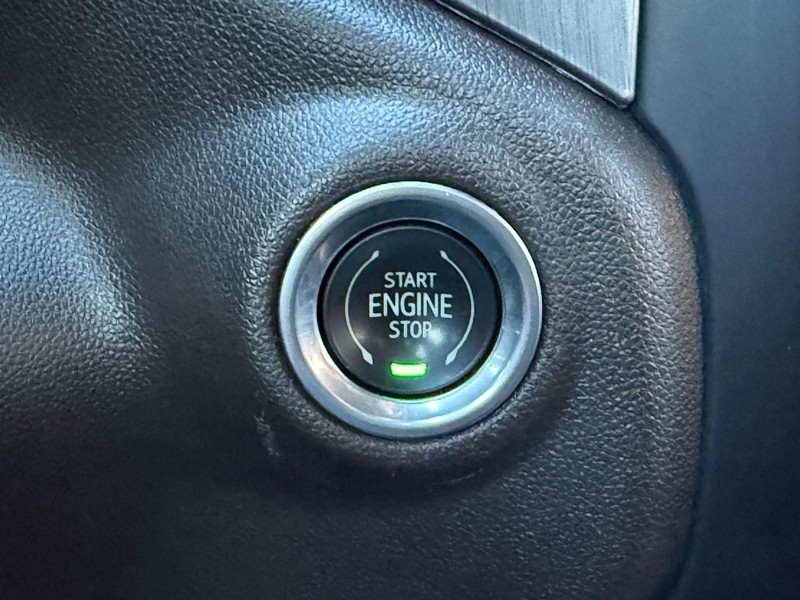 GMC Sierra 2500HD Vehicle Full-screen Gallery Image 16