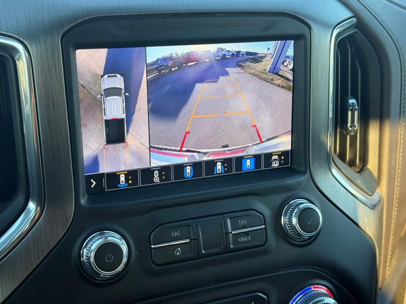 GMC Sierra 2500HD Vehicle Full-screen Gallery Image 18