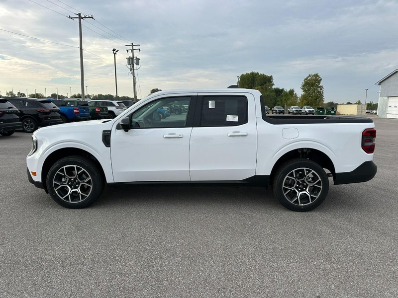 Ford Maverick Vehicle Full-screen Gallery Image 2