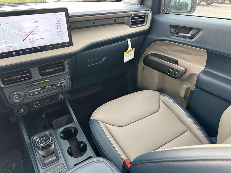 Ford Maverick Vehicle Full-screen Gallery Image 9