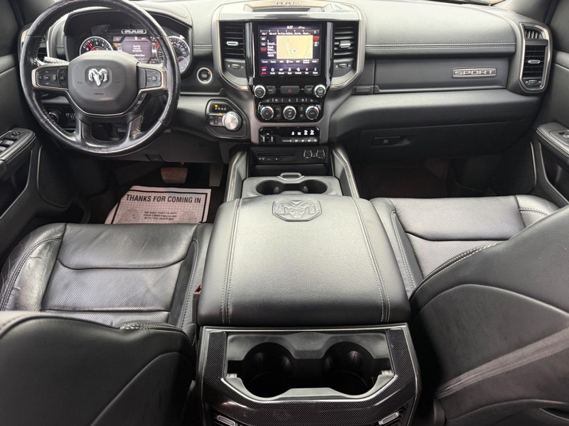 Ram 1500 Vehicle Full-screen Gallery Image 11