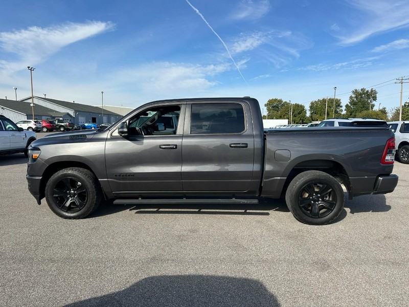 Ram 1500 Vehicle Full-screen Gallery Image 2
