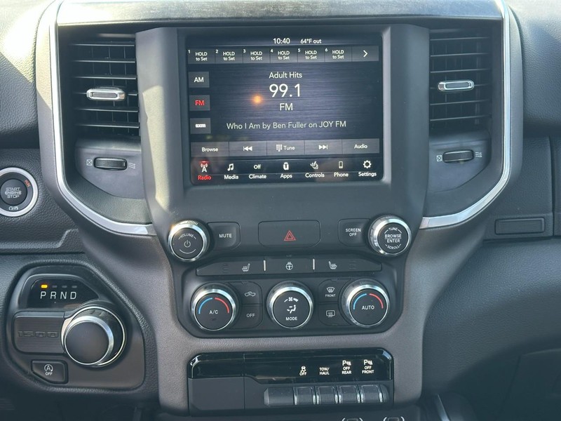 Ram 1500 Vehicle Full-screen Gallery Image 13