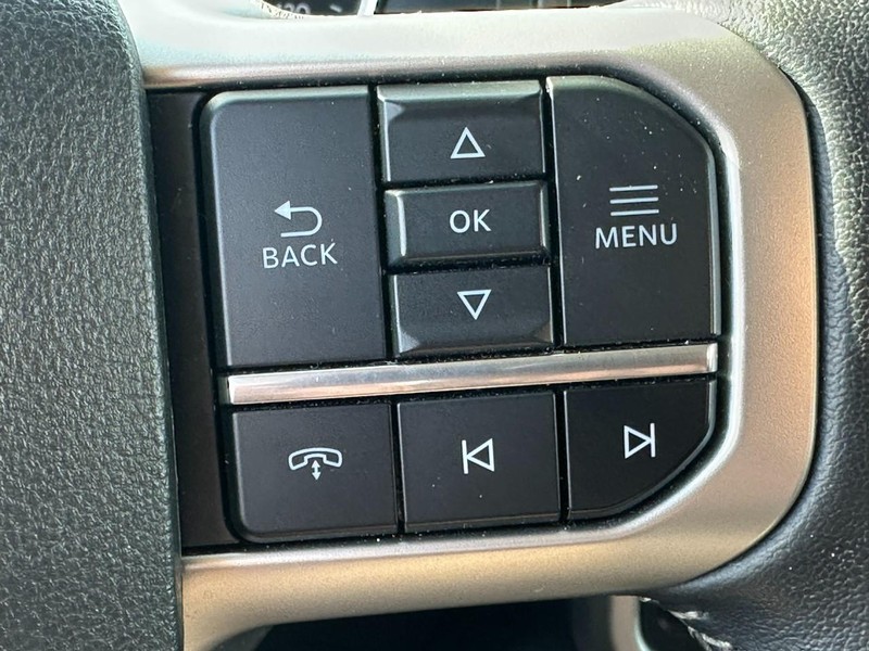 Ford Expedition Max Vehicle Full-screen Gallery Image 22